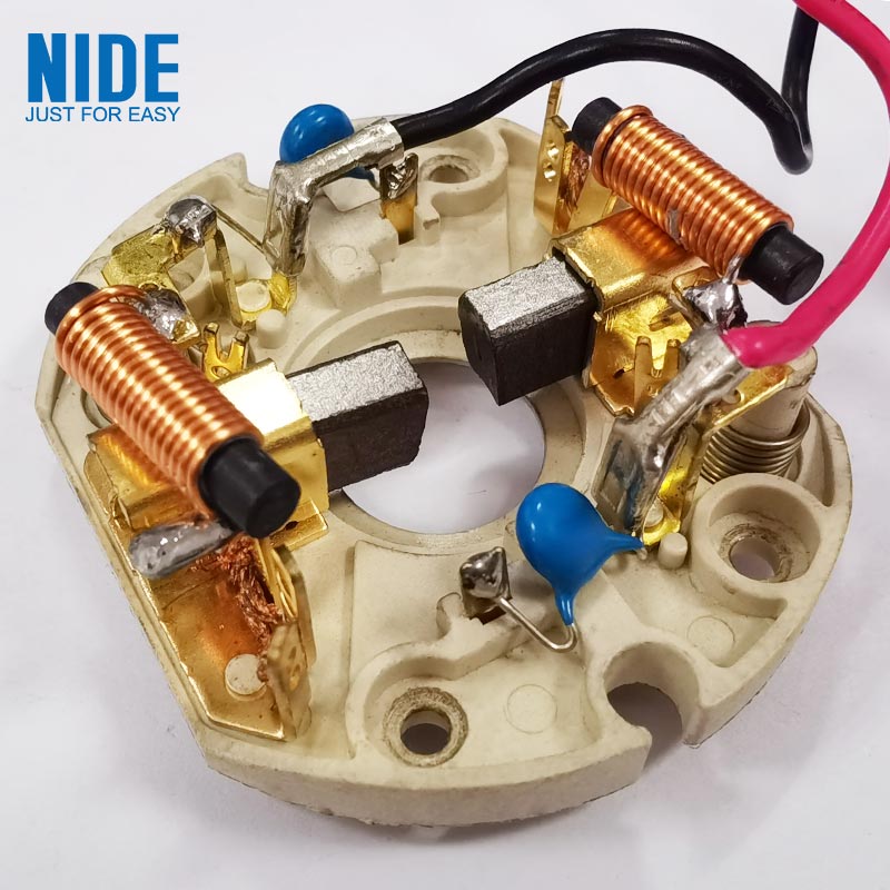 കാർബൺ ബ്രഷുകൾ എങ്ങനെ മോട്ടോർ പ്രകടനവും ദീർഘായുസ്സും മെച്ചപ്പെടുത്തുന്നു